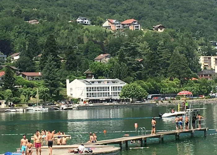 Les Du Port Apartamento *